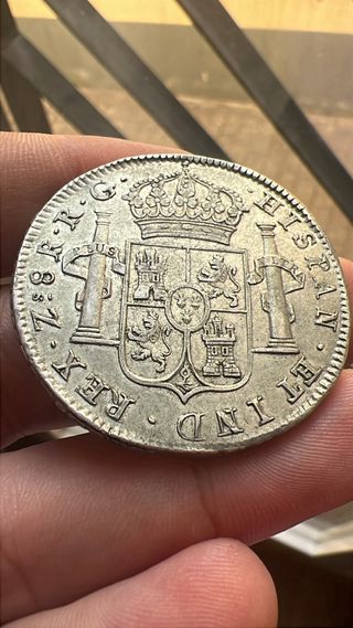 Moneda de plata 8 reales