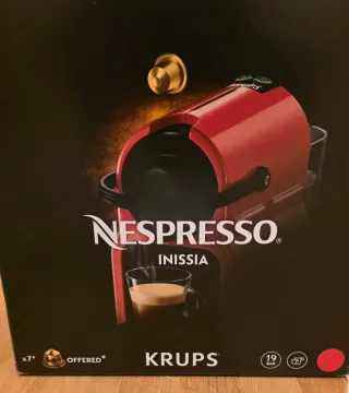 Cafetera Nespresso Krups Roja