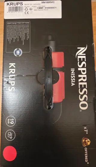 Cafetera Nespresso Krups Roja