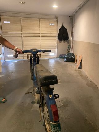 Vespino GL 1975 con documentación