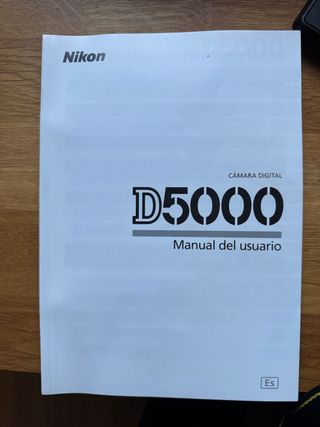 Cámara Nikon D5000 + Objetivo + Mochila