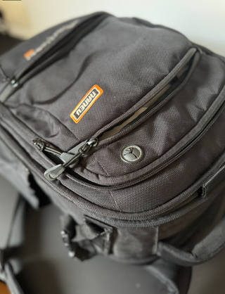 Cámara Nikon D5000 + Objetivo + Mochila