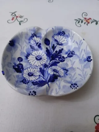 Posacenere Deruta vintage fiori blu