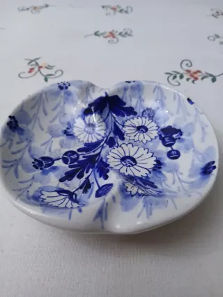 Posacenere Deruta vintage fiori blu