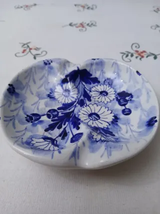 Posacenere Deruta vintage fiori blu