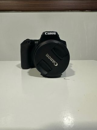 Cámara Canon EOS 250D