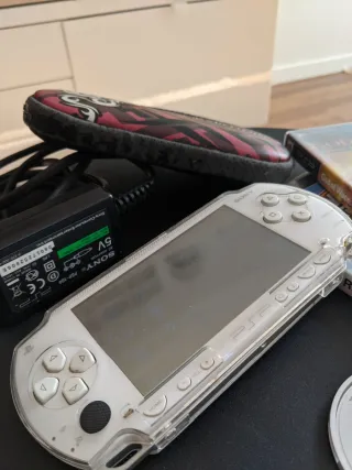 Consola Sony PSP Blanca + Juegos