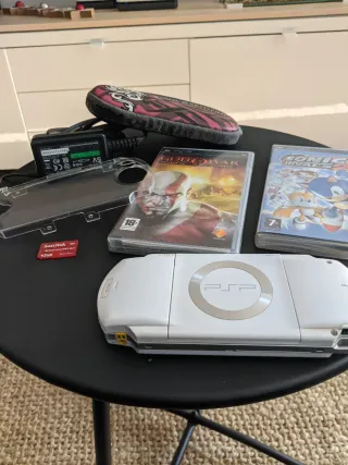 Consola Sony PSP Blanca + Juegos