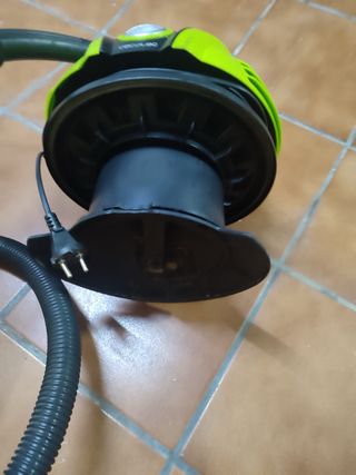 Aspiradora Seco y Húmedo Cecotec 1200W 15L