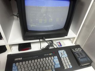 Ordenador Amstrad CPC 664 8 Bits