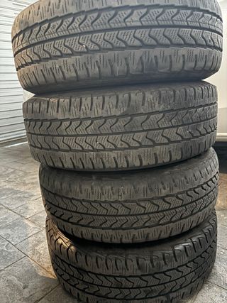 4 Llantas de Acero 16 Pulgadas.