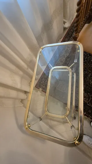 Mueble bar 3 niveles cristal y metal dorado