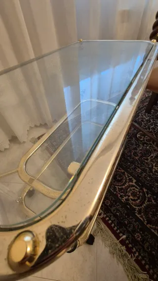 Mueble bar 3 niveles cristal y metal dorado