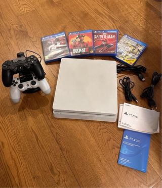 PS4 500GB Blanca  2 Mandos Originales + 4 Juegos