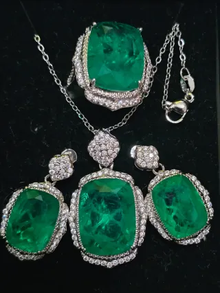 Conjunto de Joyas Grandes Plata y Esmeralda