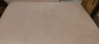 Somier con patas y colchón 150x190