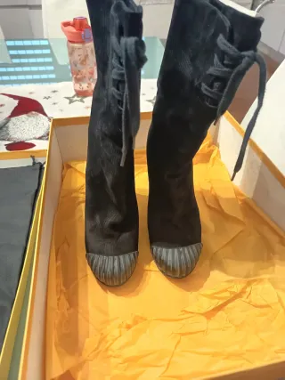 Stivaletti Fendi camoscio nero