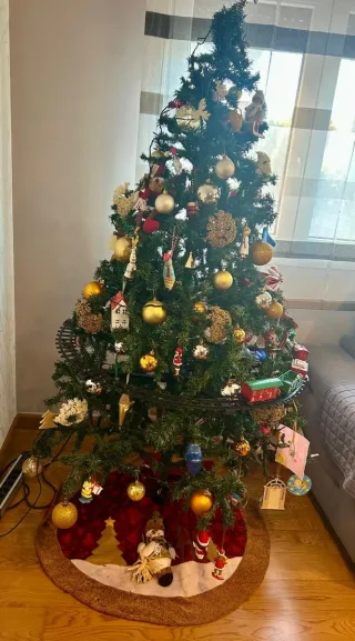 Árbol de Navidad 2,10m