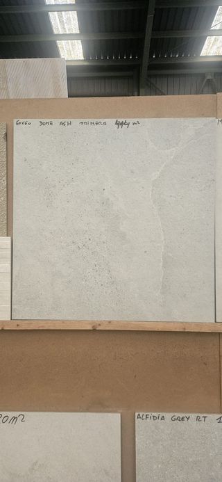 Porcelánico Gris Efecto Piedra 60 x 60 cm