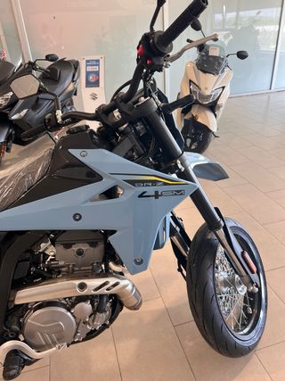 Suzuki DR-Z400SM