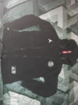 Chaqueta Jordan Negra con Capucha