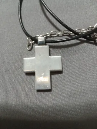 Colgante Cruz Lotus Hombre Plata Negro