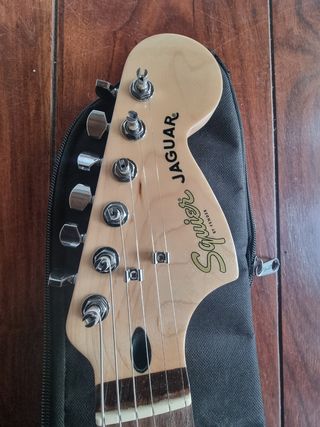 FENDER Squier Affinity Jaguar Guitarra Eléctrica