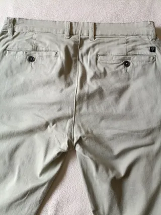 Pantalón chino verde claro Celopman