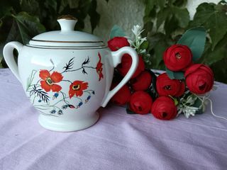 Zuccheriera in terraglia con decori floreali