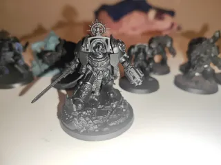 10 Termis + capitán en armadura de exterminador