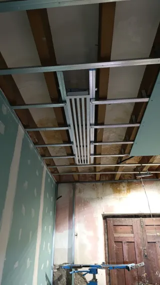 Busco trabajo de Pladur