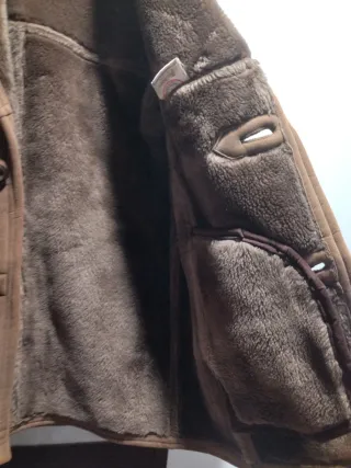 Chaquetón de pelo marrón