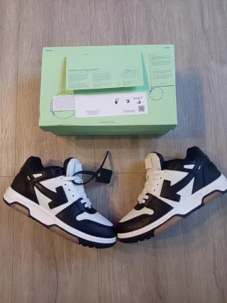 Zapatillas Off-White Negras y Blancas