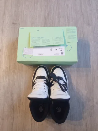 Zapatillas Off-White Negras y Blancas