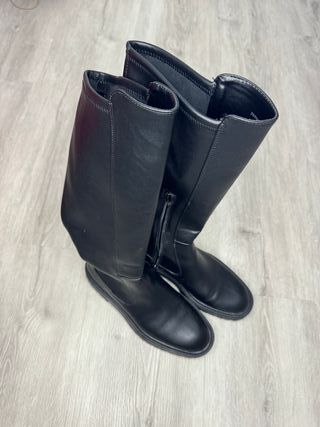Botas altas negras Zara