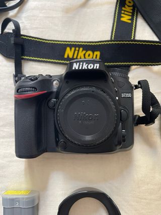 Cámara Nikon D7200 + Accesorios