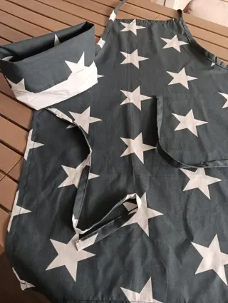 Conjunto delantal y cesto para el pan de estrellas
