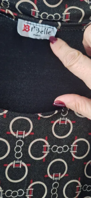 Blusa con estampado de cadenas