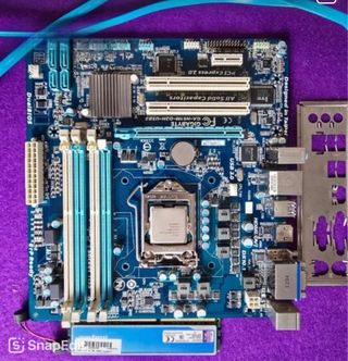 Placa Base Gigabyte GA-H61M-D2H-USB3