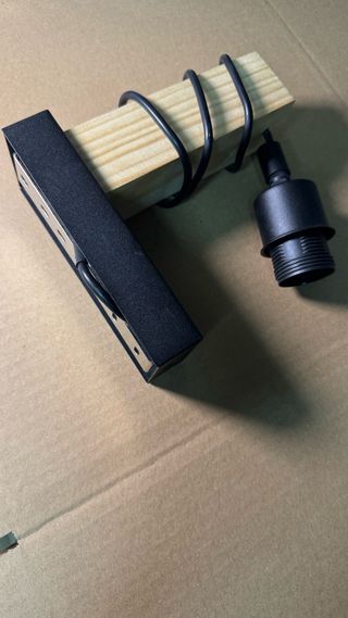 Lámpara Pared de Madera y Metal modelo Rústica