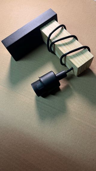 Lámpara Pared de Madera y Metal modelo Rústica