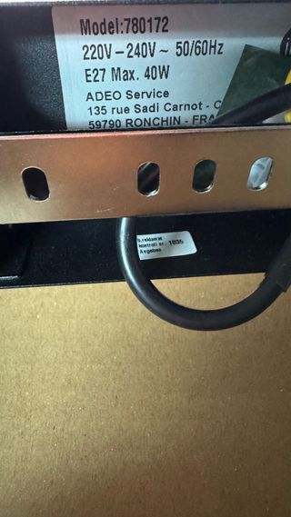 Lámpara Pared de Madera y Metal modelo Rústica