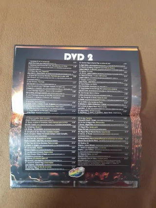 2 CDs y 4 Dvd Música Compilation