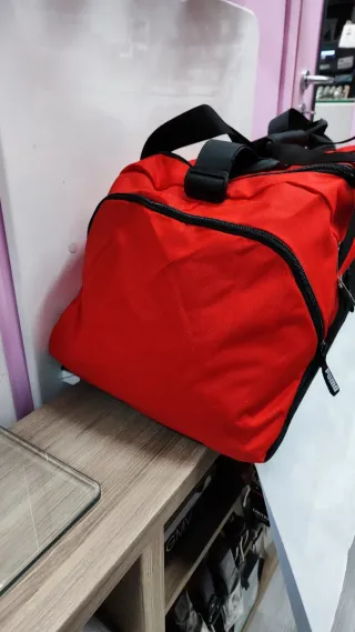 Borsone Puma nuovo con cartellino originale