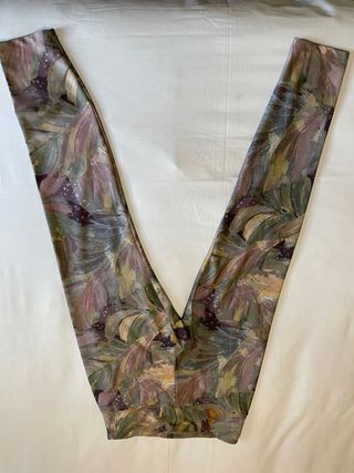 Conjunto deportivo hoodie y pantalón estampado