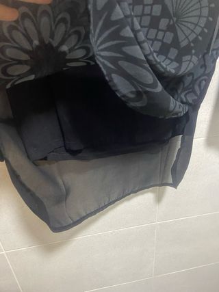 Blusa Desigual M floral negra/gris