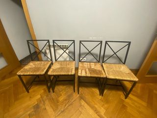 Urge vender! 4 sillas de hierro y mimbre