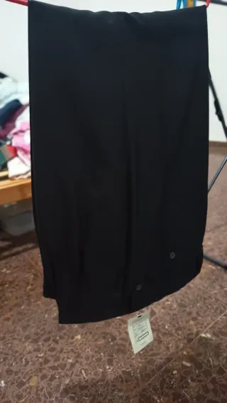 Pantalón gris oscuro