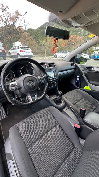 Volkswagen Golf 6 - 1.6 TDI