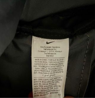 Mochila Nike Vapor Energy 2.0 Negra